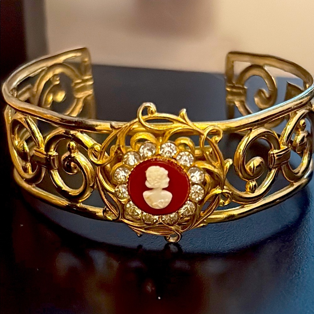 Coro Gold and Red Cameo Bracelet